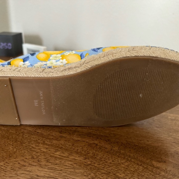 Ann Taylor espadrilles size 8 - Picture 5 of 5